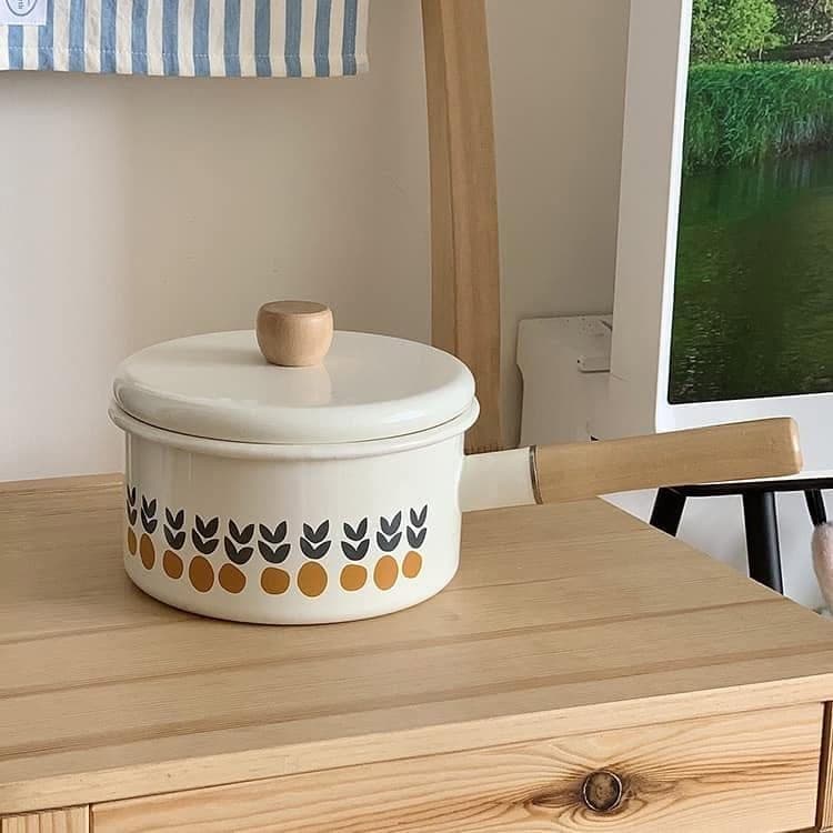 Golden Dot Enamel Saucepan